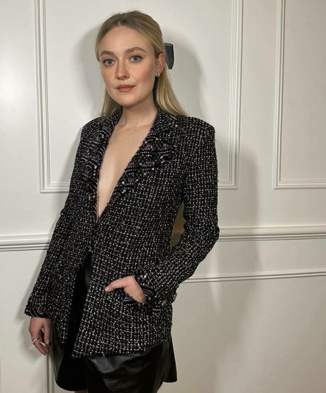 Dakota Fanning モデル 画像