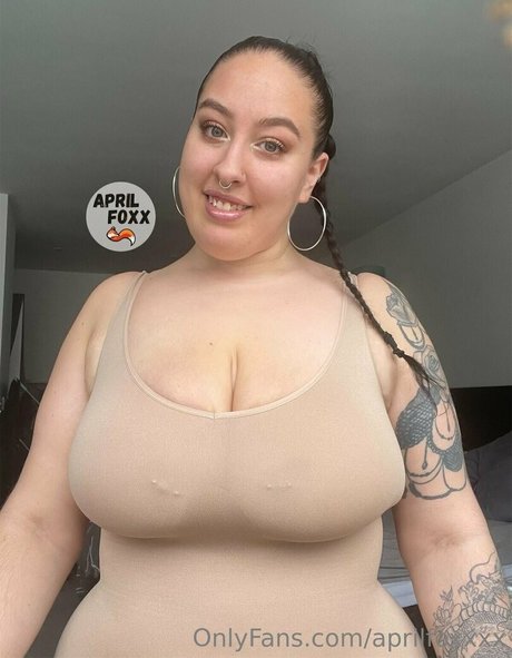 aprilfoxxxx 裸のポルノスター 写真
