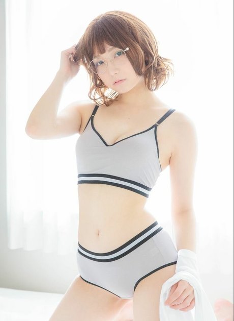 Marina Amatsu エロティックなポルノスター アーカイブ