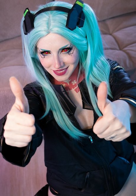 Ezy Summers Cosplay xxxスター ギャラリー