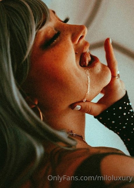 bbwgoddessmilo 裸のモデル 写真