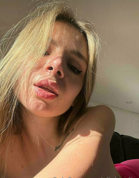 裸ヌードOnlyFans セクシー 画像