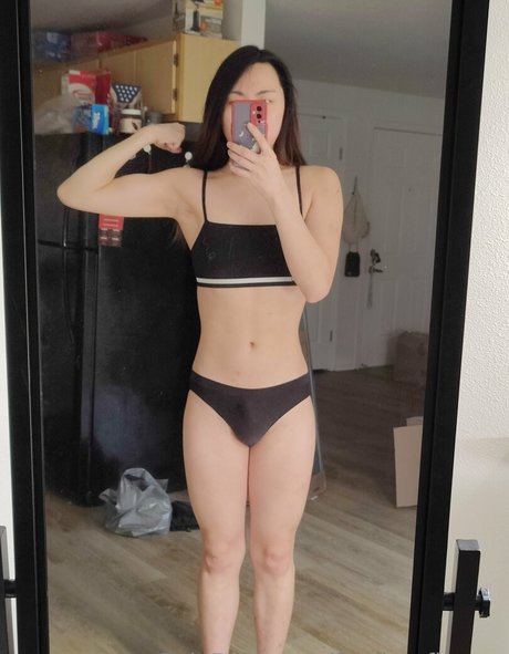 FemboyFitness 裸のスター 写真
