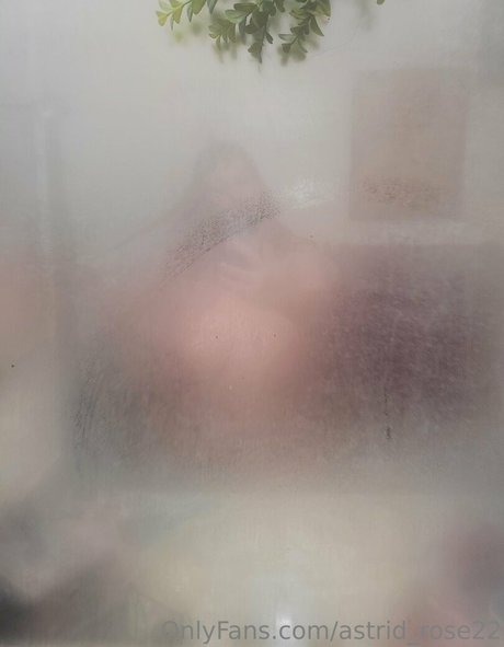 astrid rose22 限定モデル 写真