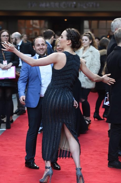 Daisy Ridley エロティックなモデル 画像