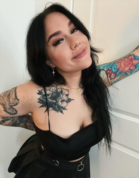 britontwitch 裸のスター 写真