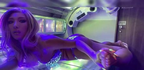 OnlyFansでチャット セクシー 写真