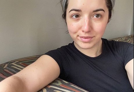 Slight Sounds ASMR ホットなモデル 写真