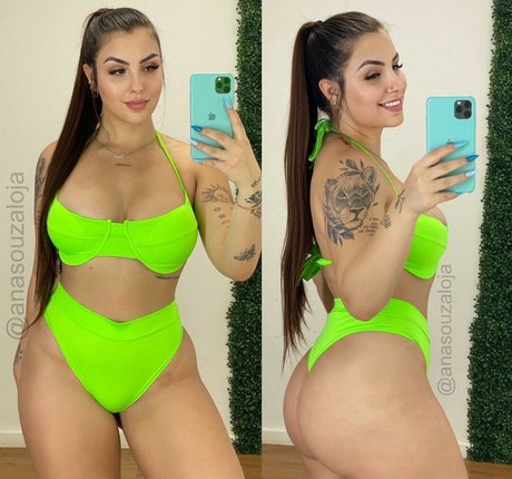 Paola Sabadin XXXモデル 写真