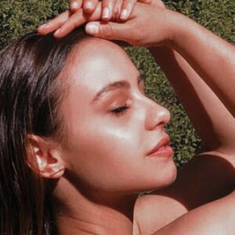 Aimee Carrero 無料モデル 写真