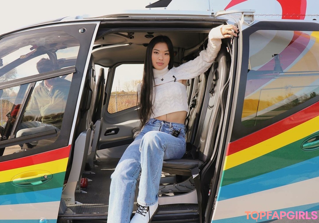 ストラップオンオンリーファンズ 無料 写真