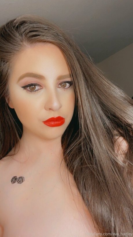 ava hadley スター ヌード 写真