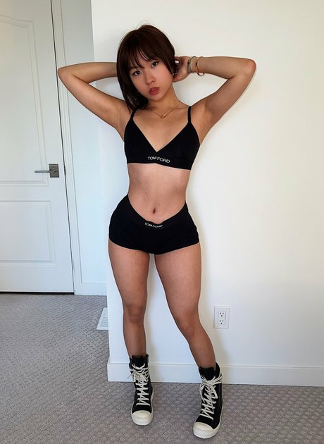 Bapebaee ヌードモデル 写真