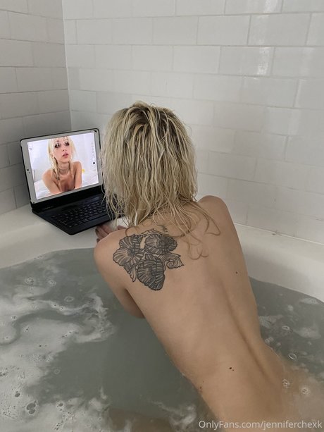 Sxpientia エロティックなスター 写真