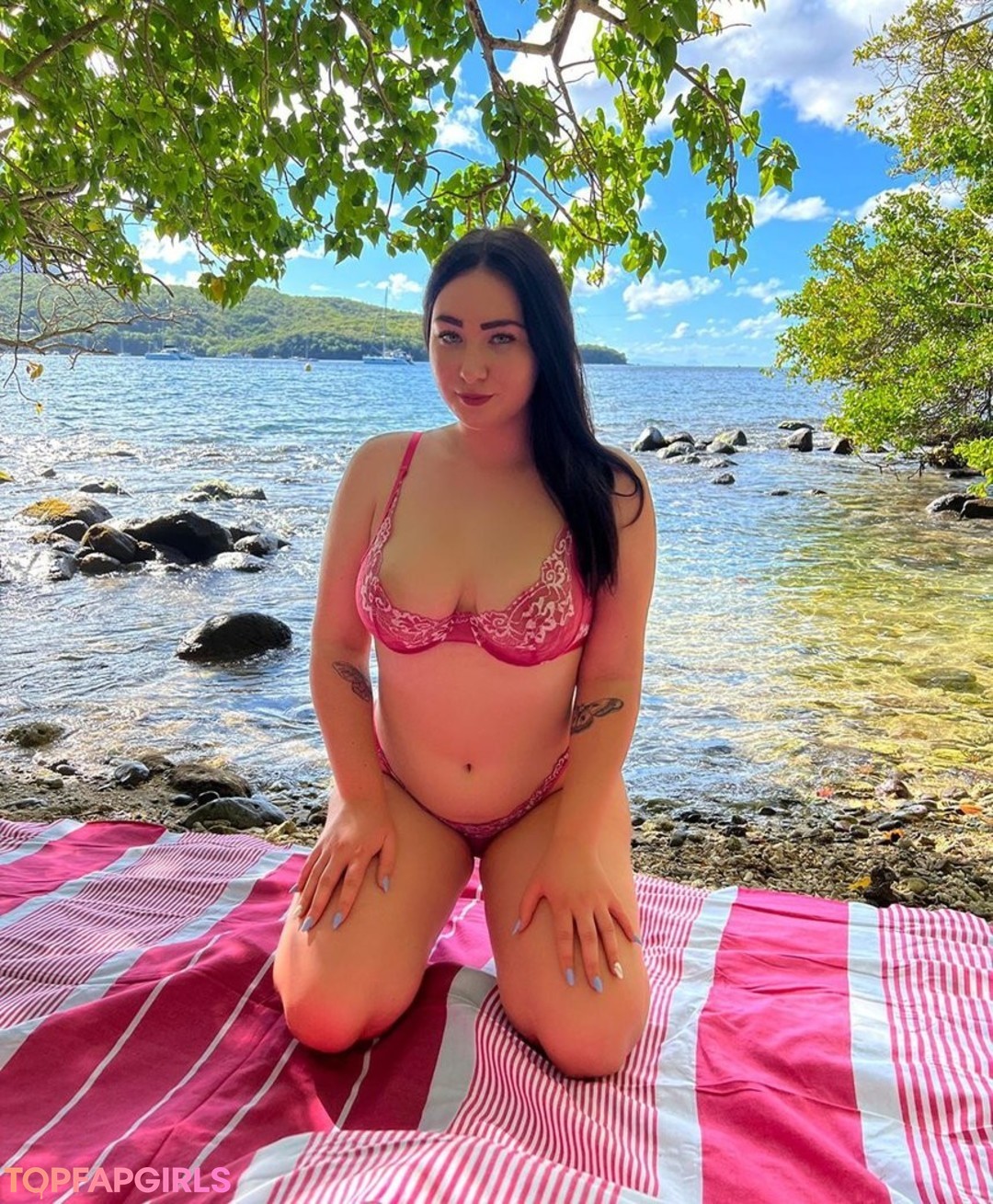 おっぱいを吸うOnlyFans 無料 ギャラリー