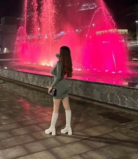 Eva Batista エロティックなポルノスター 写真