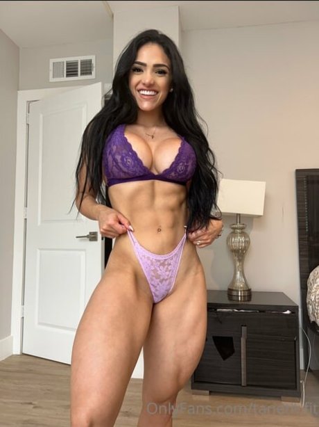 Taneth Gimenez ポルノモデル アーカイブ