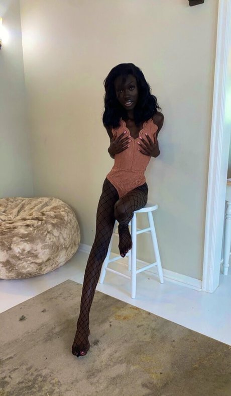 monamonhoe セクシーモデル 写真