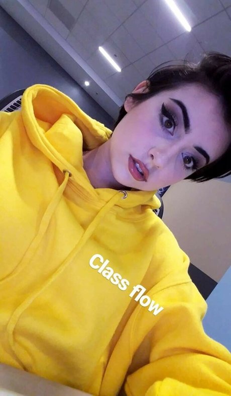 Karrigan Taylor アダルトスター 画像