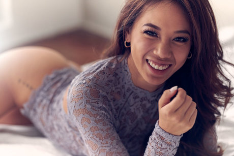 Anthia Mo ポルノスター 写真