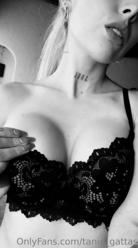 Tania Gattas ポルノスター ベスト 写真