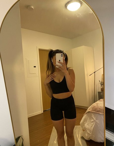 ellie bunniexo HDスター 画像