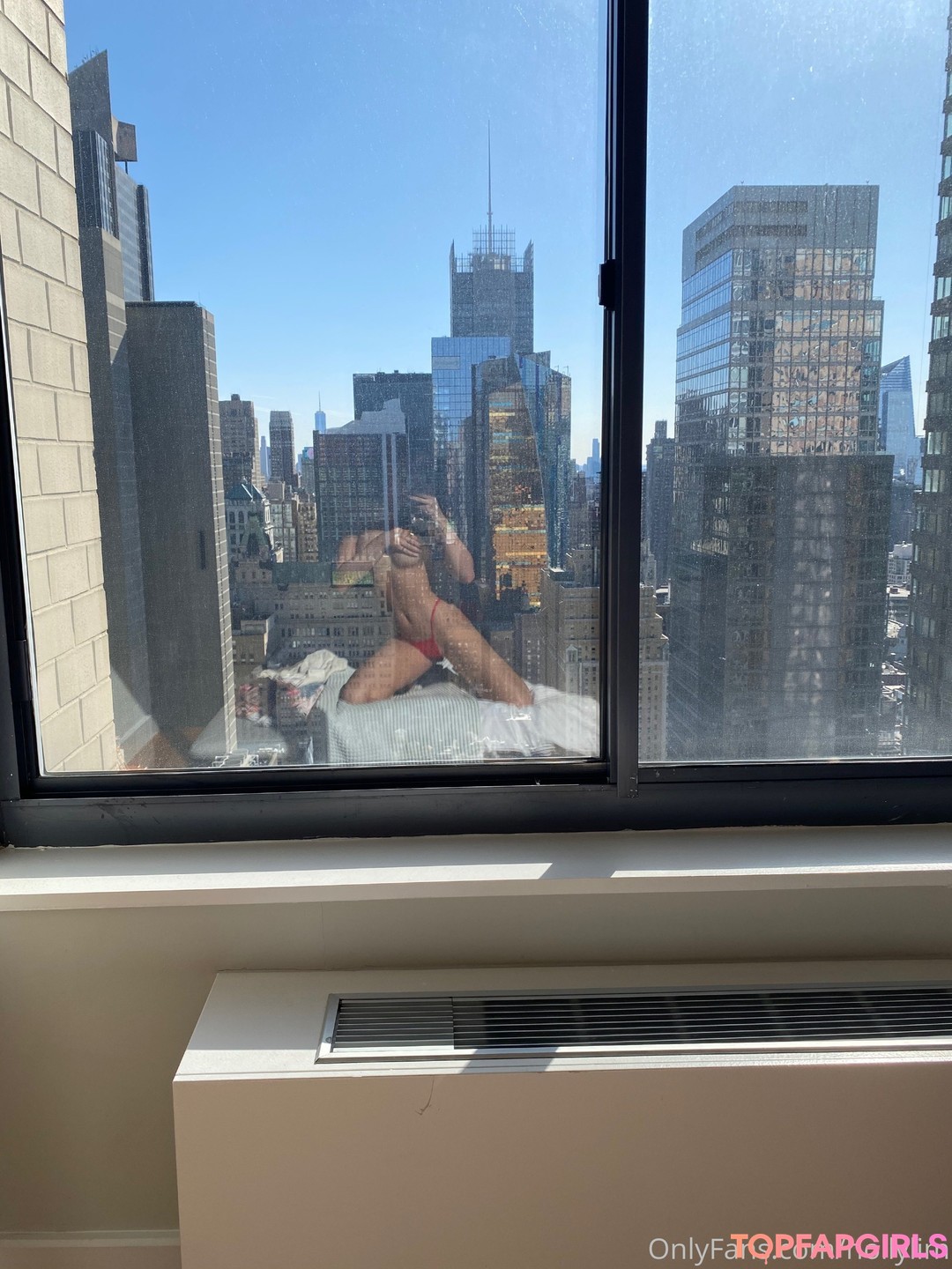 Holly Lim ヌードスター ギャラリー