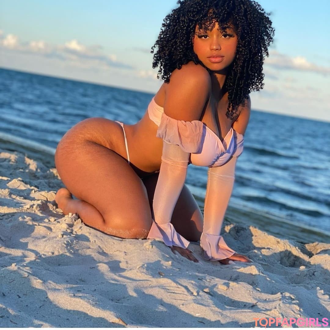 Kathryn Celestre 高品質モデル ギャラリー