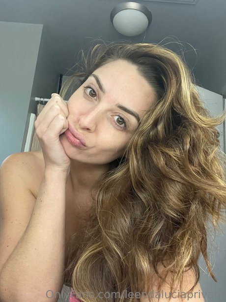 Leenda Lucia スター ヌード 写真