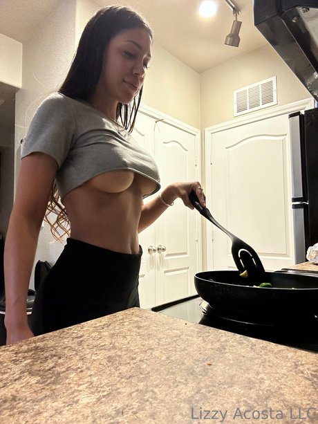 Lizzy Acosta ポルノスター 写真