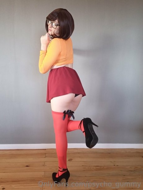 Ryn Psycho Gummy エロティックモデル 写真