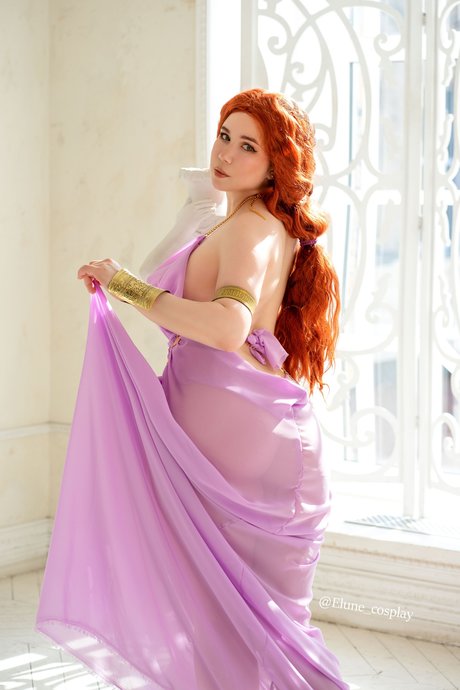 Elune Cosplay セクシーモデル 画像
