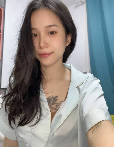 JaelynnLee トップモデル 写真