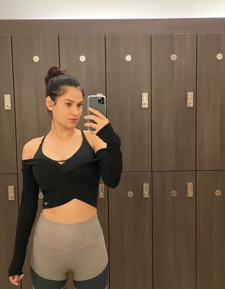 Vanessa Veracruz 完璧なモデル 写真