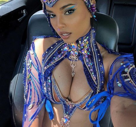 Sinead Xia ポルノスター 写真