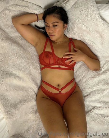Badgalcascas セクシーなポルノスター 画像