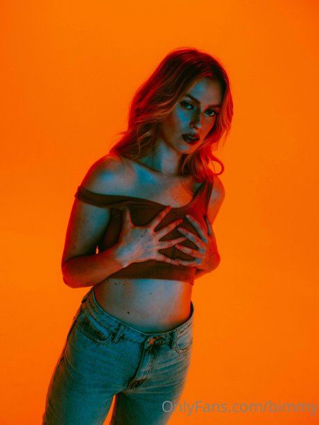 Barbara Dunkelman アートスター 写真
