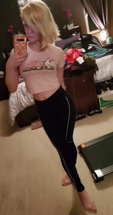Bunnybii 可愛いモデル 写真
