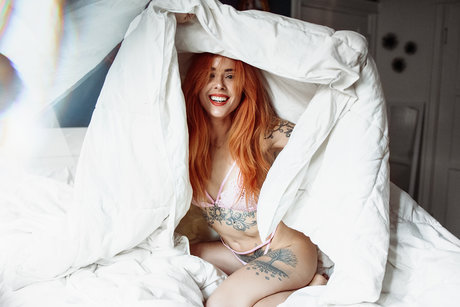 Alysha Nett HDスター ギャラリー