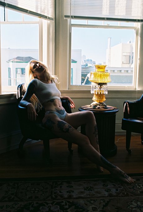 Alysha Nett ヌード女優 写真