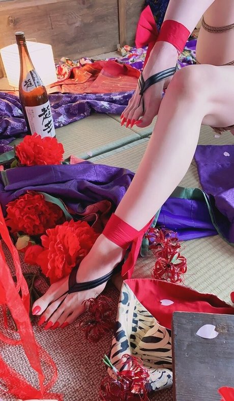 20歳のOnlyFans セクシーヌード 画像