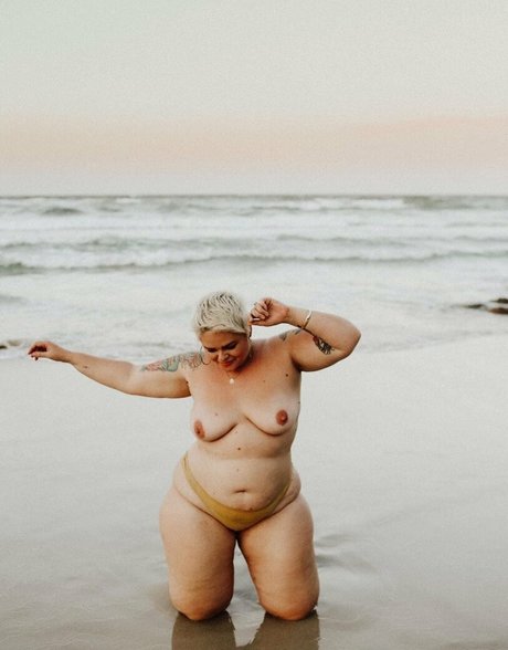 Tallulah Moon ヌードのポルノスター ギャラリー