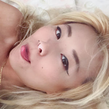 Raina Huang ヌードモデル アーカイブ