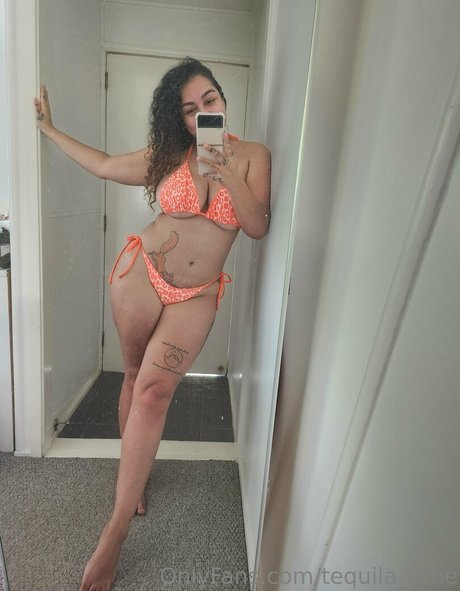 tequila time セクシーなスター 写真