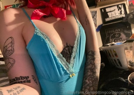 rottingcorpseprincess 無料女優 写真