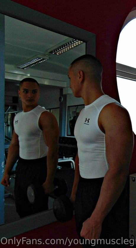 youngmusclegrowingboy スター xxx アーカイブ