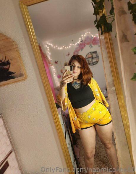 naomipeaches 完璧なスター 写真