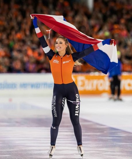 Jutta Leerdam トップモデル 画像