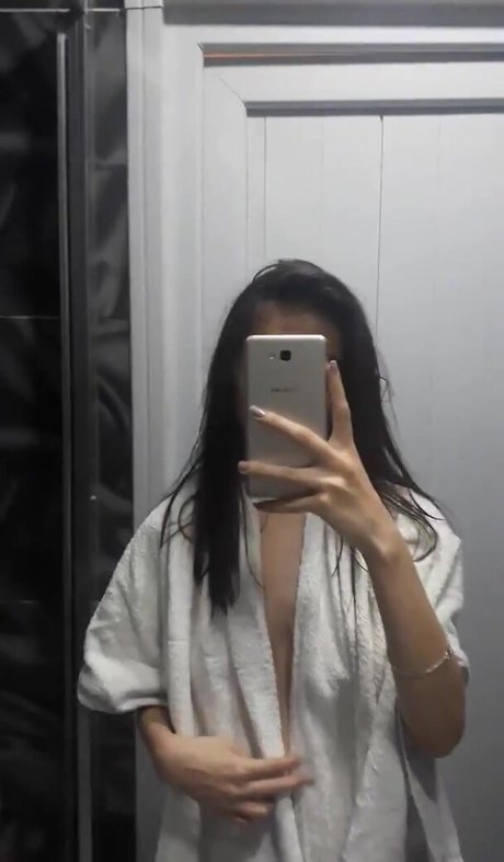 BBC売春婦OnlyFans 無料ヌード 写真