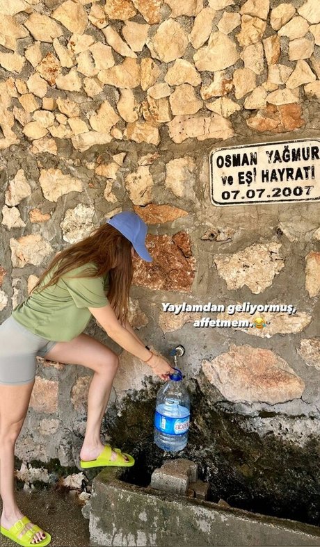 Merve Elmas セクシーなポルノスター 写真